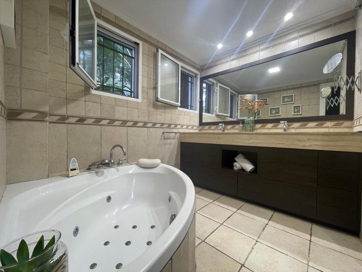 Chalet Exclusivo Bonalba Аликанте Экстерьер фото
